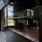 Luxury Getaway - Modern With Pool And Ac Villa *