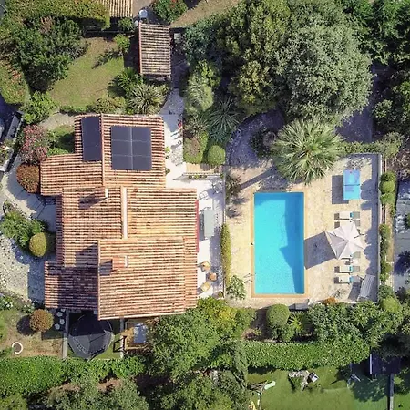 Vila Luxury Getaway - Modern With Pool And Ac