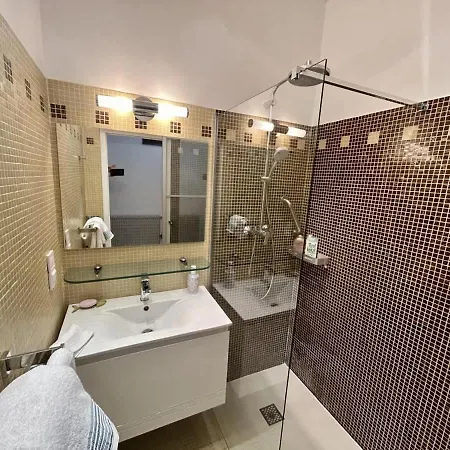Luxury Getaway - Modern With Pool And Ac Vila Vallauris