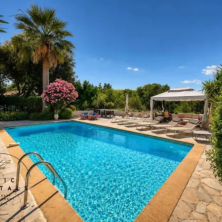 Luxury Getaway - Modern With Pool And Ac *