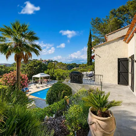 Luxury Getaway - Modern With Pool And Ac Villa *