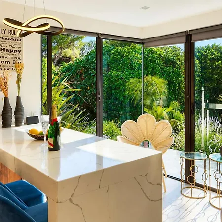 Luxury Getaway - Modern With Pool And Ac *
